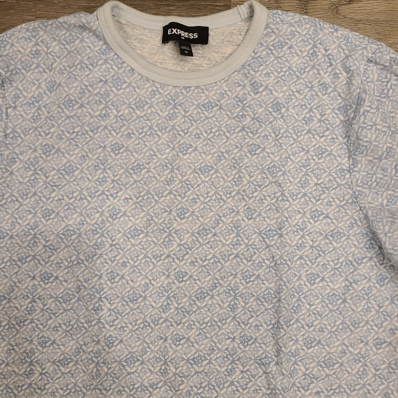 Men's Shirt - Picture 3 of 5